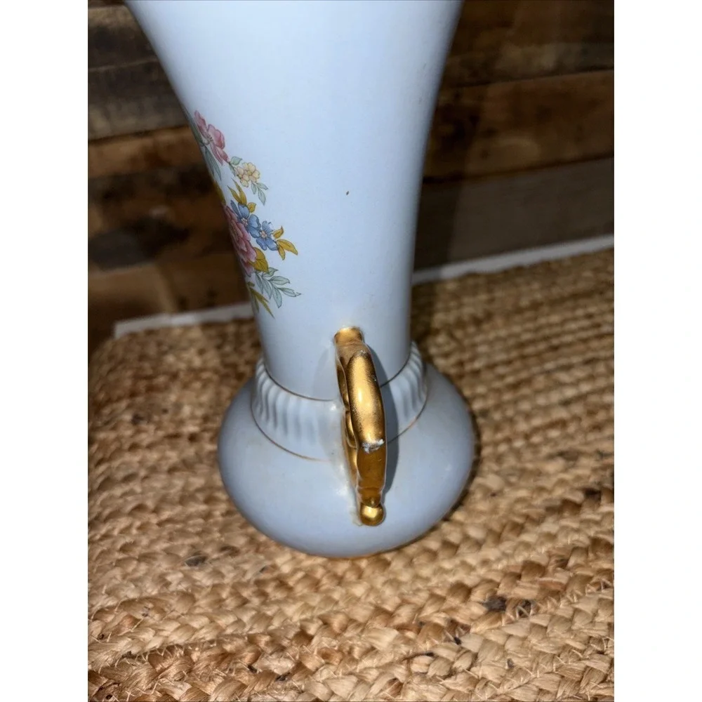 Abingdon pottery  2 Handled Vase Floral Blue USA 8 1/2